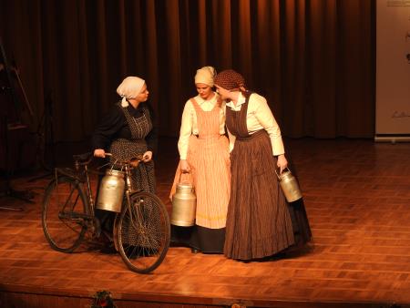 Prlekija pleše in poje, območno srečanje odraslih folklornih skupin 62